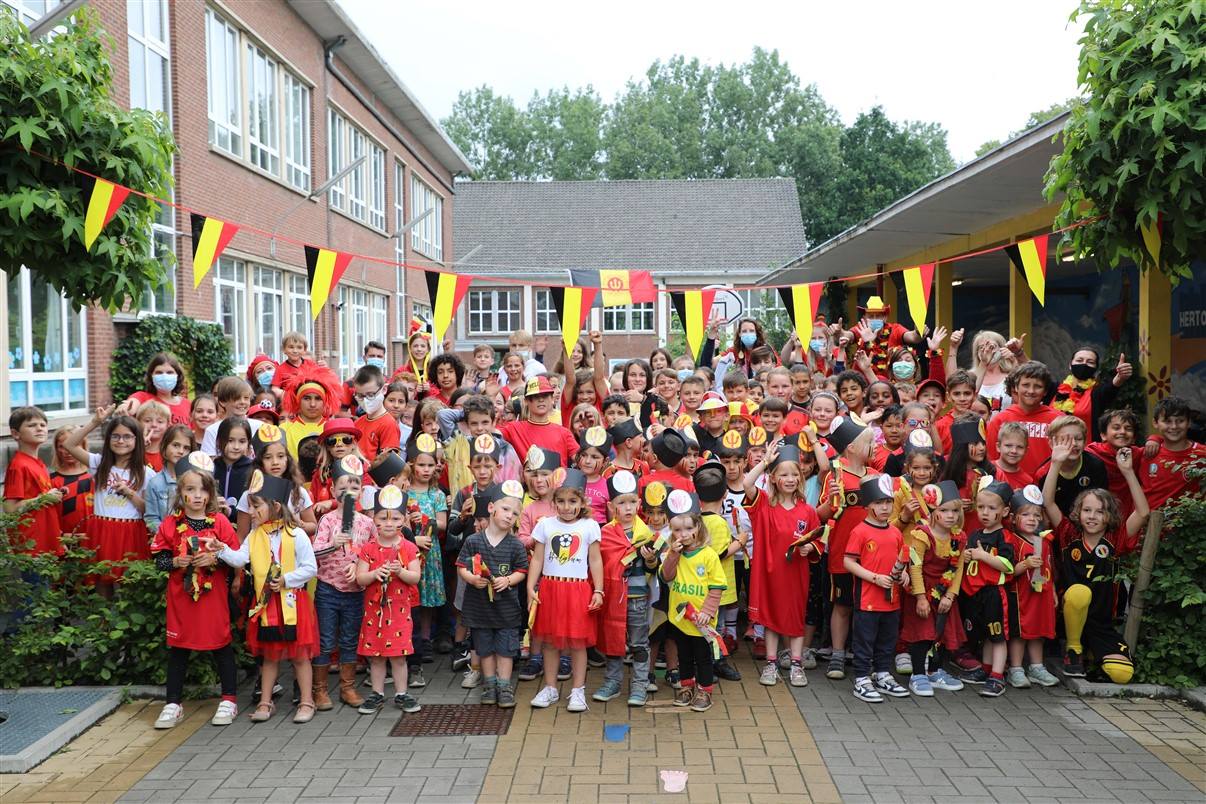Wijkschool Hertog Karel Langveld viert de Rode Duivels met Belgendag!