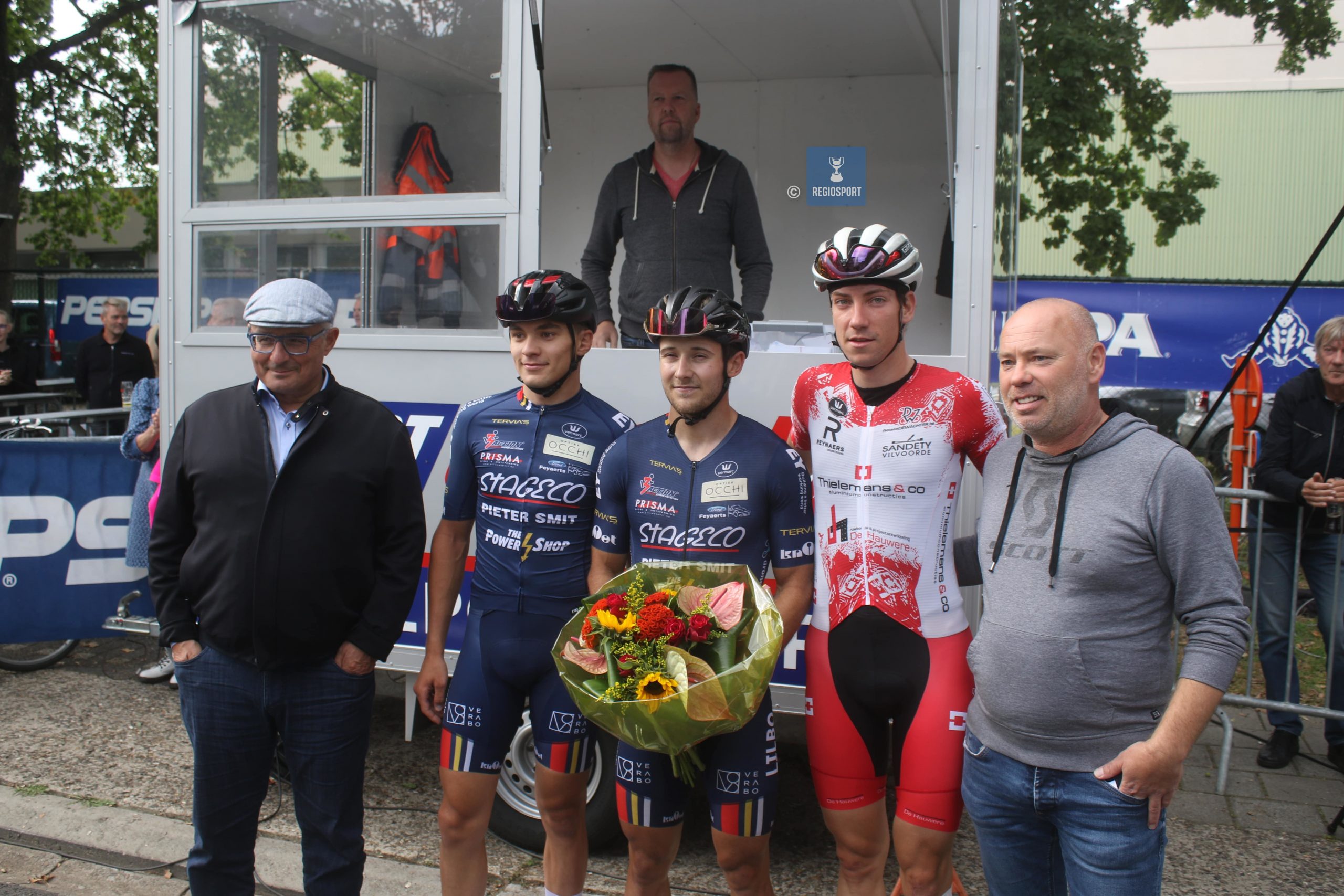 Vince Gerits klopt Limburgs kampioen Rutger Wouters met een halve fiets in GP VCS Accountants in Aarschot!