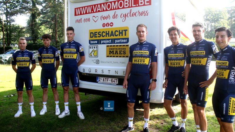 Team Deschacht-Group Hens-Containers Maes is klaar voor thuiscross in Leuven!