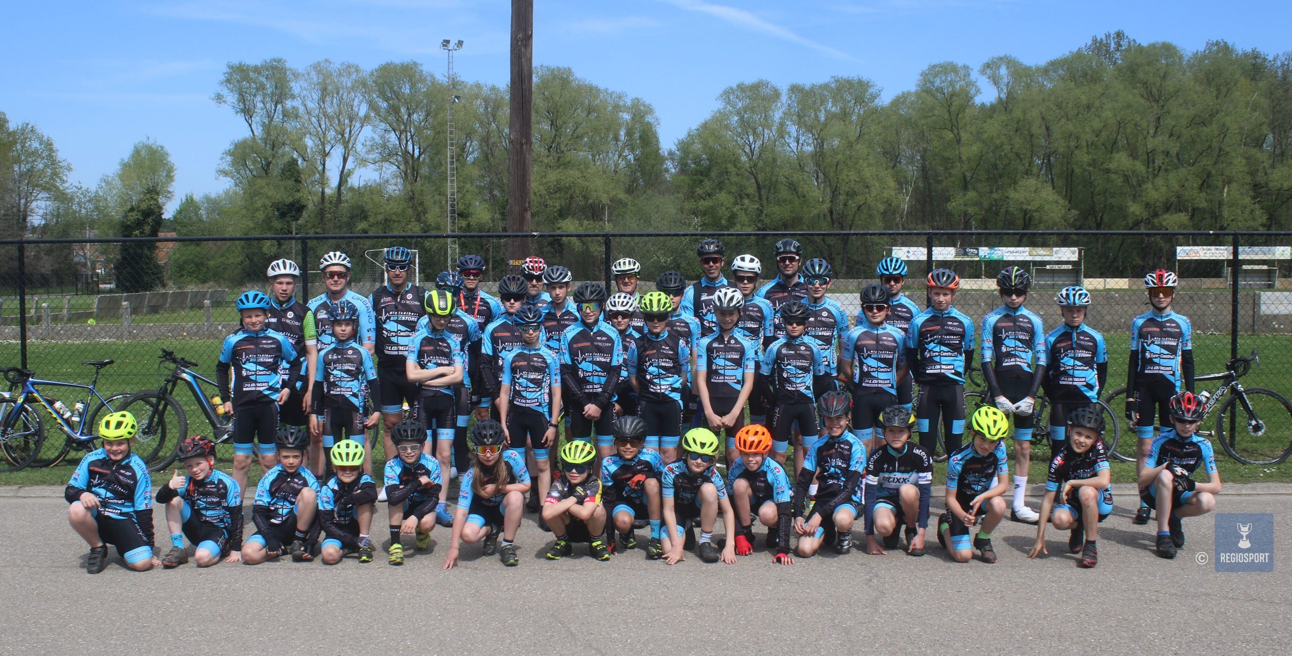 Geflitst voor training: de miniemen en aspiranten van het YCT Demer en Dijle Cycling Team