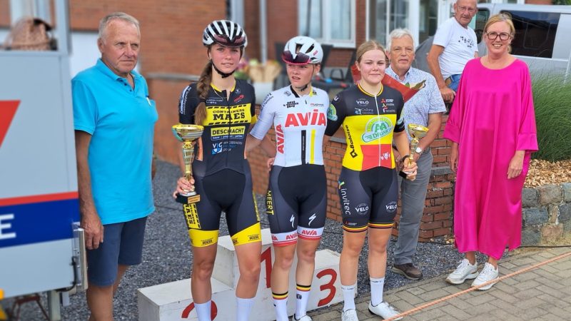 Auke De Buysser pakt zege bij vrouwelijke nieuwelingen in Hoeleden, provinciale titel is voor nationaal kampioene Lien Schampaert