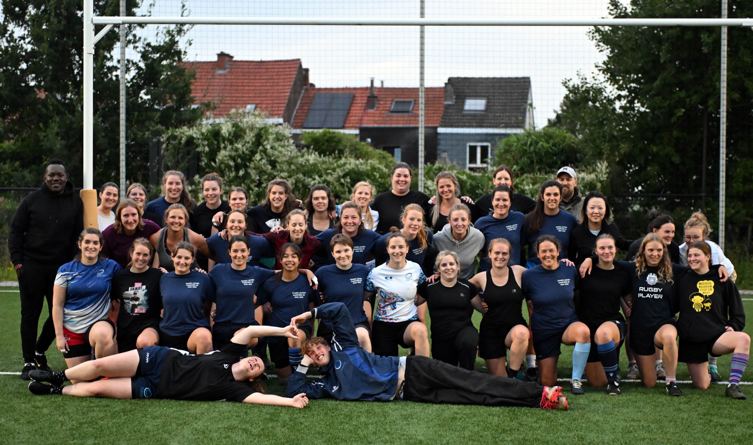 Vrouwen Rugby Club Leuven zetten competitie riant in