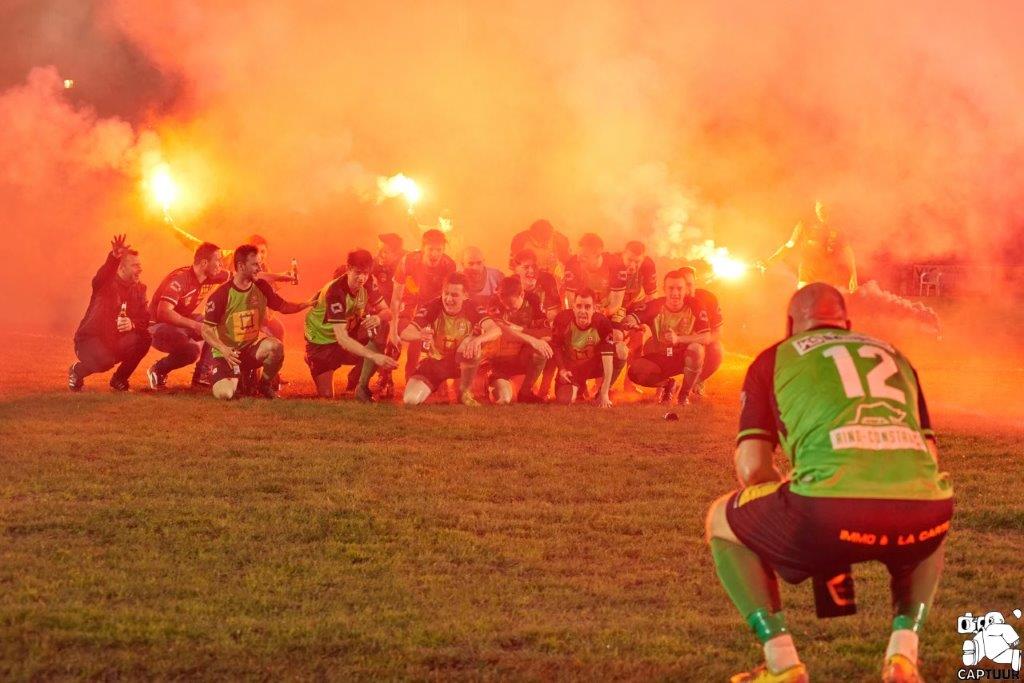 In beeld: Binkom bruist: reserven FC Binkom spelen kampioen
